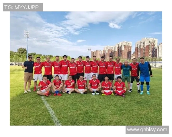 足球明星签名会盛大开启球迷齐聚一堂共庆足球盛宴